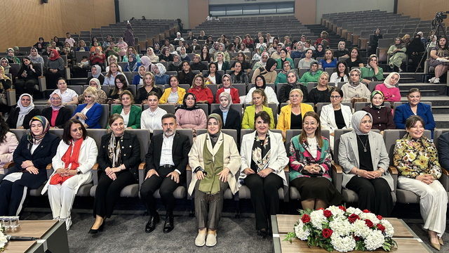 AK Parti Genel Merkez Kadın Kolları Başkanı Ercan, Adana'da konuştu: