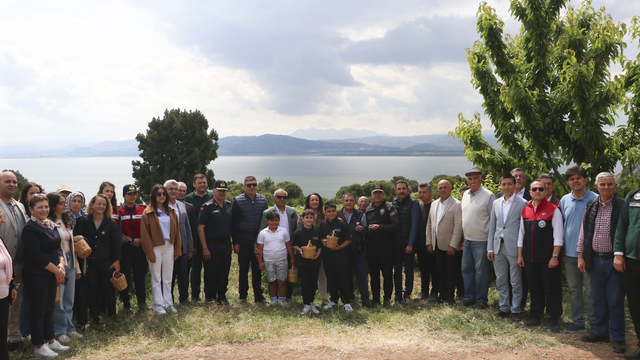 Burdur'da düzenlenen DoğaFest'te, gül hasadı ve "Doğa Okulu" etkinlikleri yapıldı