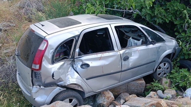 Uşak'ta devrilen otomobildeki 4 kişi yaralandı