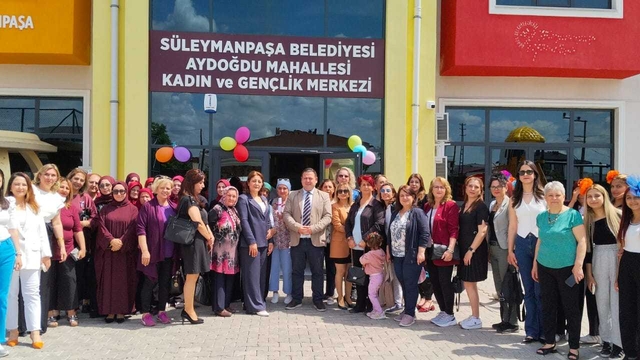 Tekirdağ'da yıl sonu sergisi açıldı