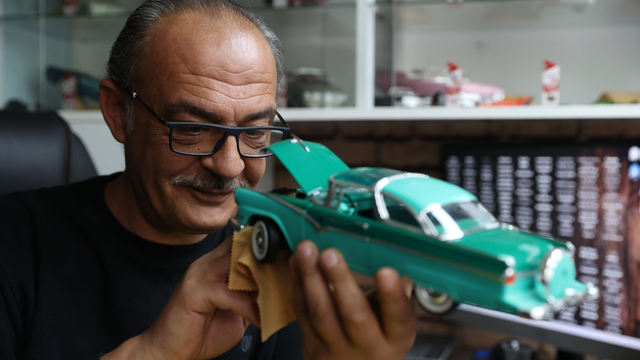 Konyalı koleksiyoner 25 yılda topladığı 259 model otomobili özenle saklıyor