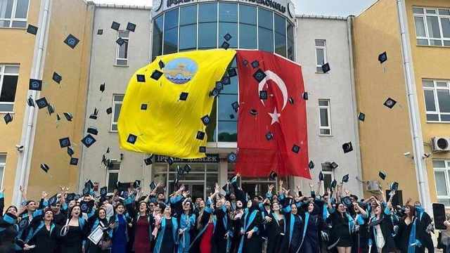 TÜ İpsala Meslek Yüksekokulu'nda mezuniyet töreni düzenlendi