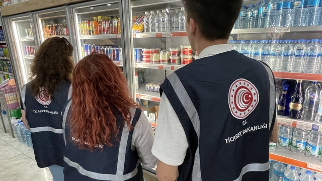 Bursa'da Kurban Bayramı öncesi dinlenme tesisleri ve çarşı denetimi yapıldı