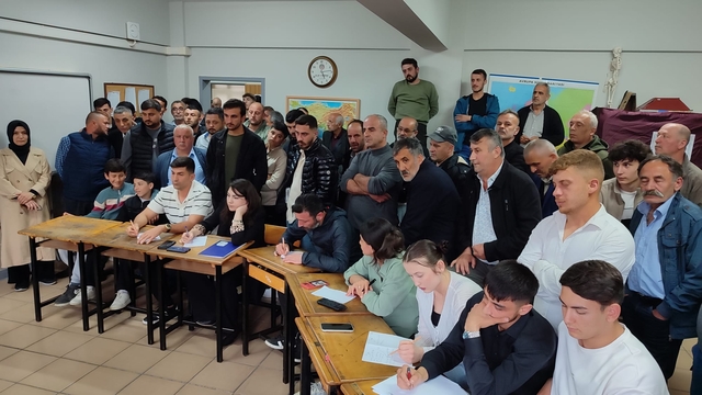 Salıpazarı ilk kez kadın muhtarını seçti