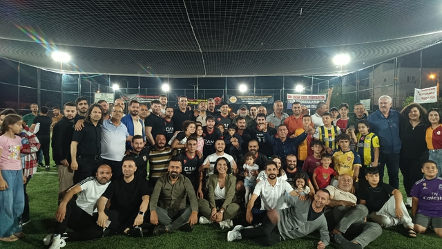 Kozan'da mahalleler arası futbol turnuvası düzenlendi