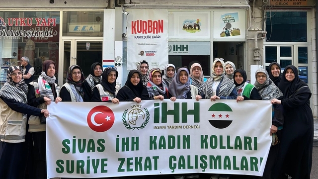 İHH İnsani Yardım Derneği Sivas Şubesi Kadın Kolları Suriye'ye gidiyor