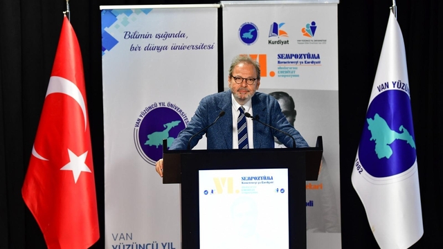 Cüneyd Zapsu, gençlerle buluştu