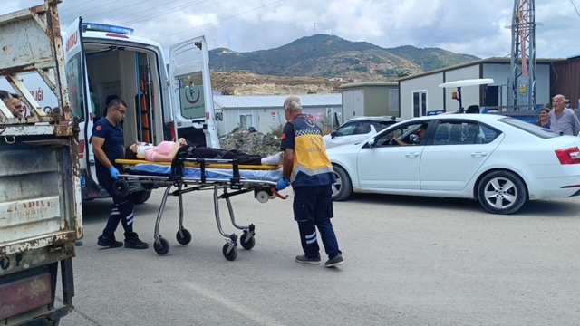 Samandağ'da otomobille çarpışan motosikletteki 1 kişi yaralandı