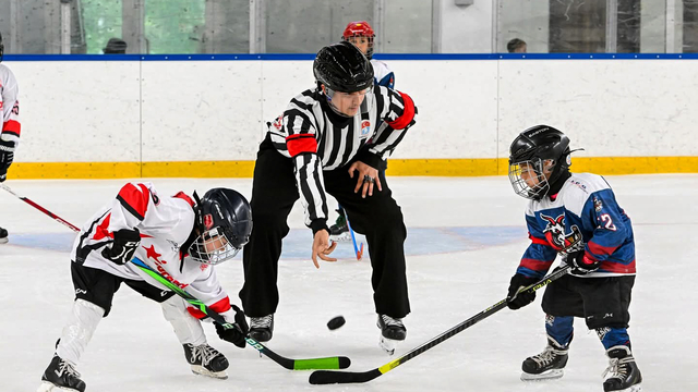 Antalya'nın buz hokeyi temsilcisinden Türkiye ikinciliği başarısı