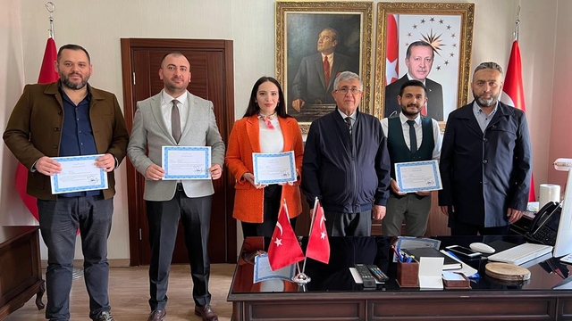 Çankırı'da Gençlik Konseri'ne katkı sunan öğretmenlere başarı belgesi verildi