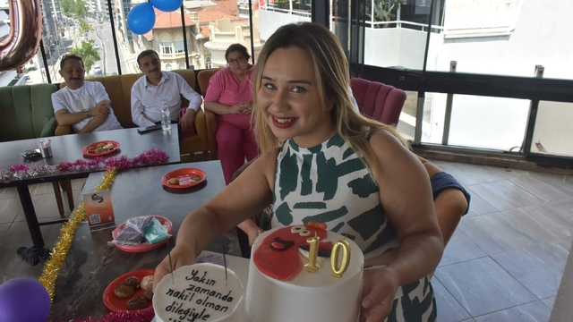 Diyalizinin 10'uncu yılını kutlayan Dilek: En kısa sürede naklimin yıl dönümünü kutlamak istiyorum