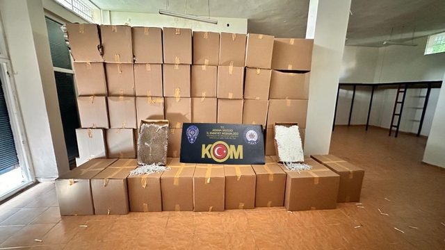 Adana'da 11 milyon 687 bin 500 makaron ele geçirildi