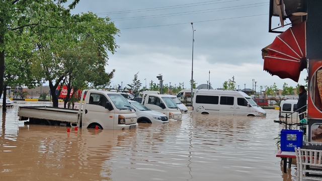 GÜNCELLEME - Trabzon'da sağanak etkili oldu