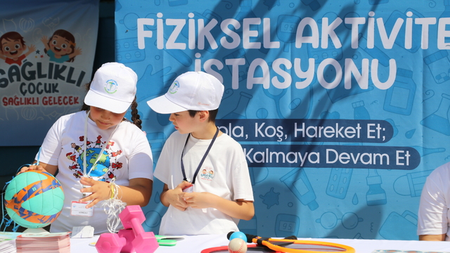 İzmir'de "Sağlıklı Çocuk, Sağlıklı Gelecek" projesi başladı