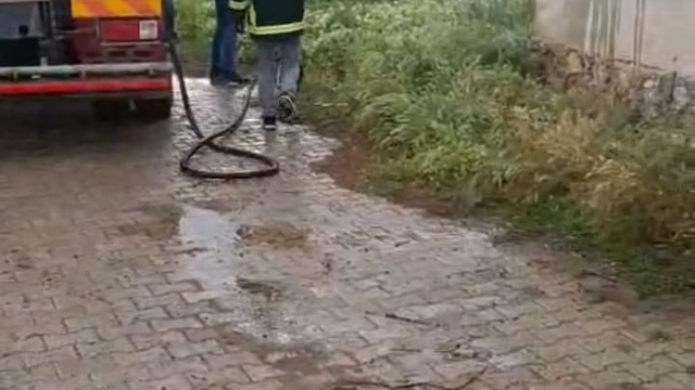 Artova'da köy fırınında çıkan yangında hasar oluştu