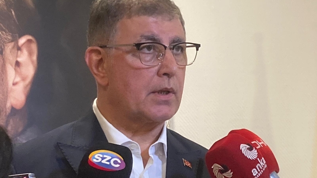 İzmir'de grevin 6'ncı gününde Konak'ta çöpler birikti (4)