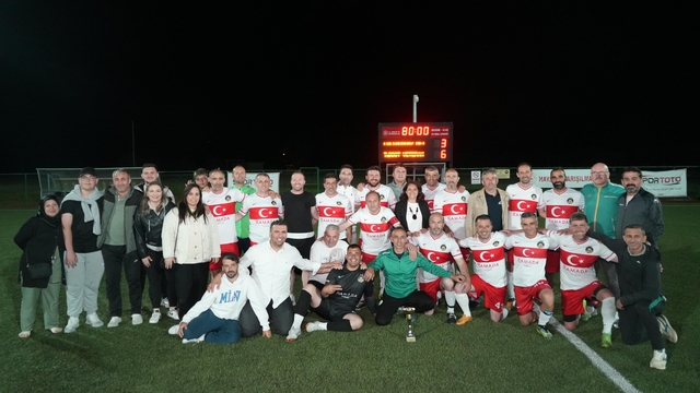 Trakya Veteranlar Ligi Şampiyonası'nda Dostspor Veteran takımı şampiyon oldu