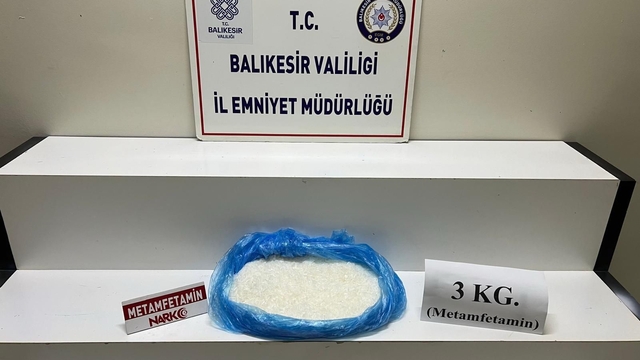 Balıkesir'deki operasyonda 3 kilogram sentetik uyuşturucu ele geçirildi