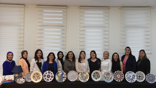 Görele'de çini sergisi açıldı