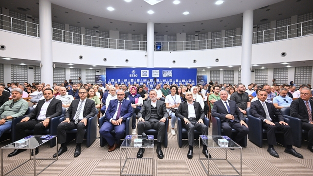 KOSGEB Başkanı İbrahimcioğlu, Bursa'da KOBİ'leri bilgilendirme toplantısına katıldı