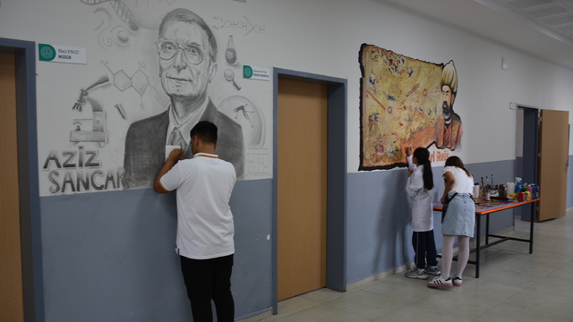Şırnak Silopi'de BİLSEM'in duvarlarına bilim insanlarının portreleri resmedildi