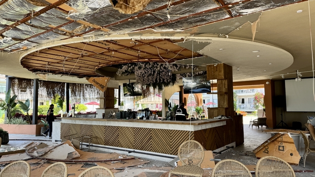 Muğla'da restoran tavanındaki malzemenin düşmesi sonucu 5 turist yaralandı