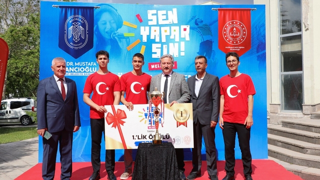 Kayseri'de "Sen Yaparsın Melikgazi" etkinliğinin ödül töreni yapıldı