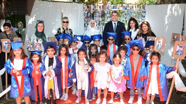 Adana Eczacı Odası Anaokulu öğrencileri mezun oldu