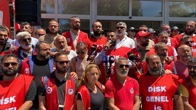 İzmir'de işçilerin grevi 7'nci gününde; anlaşma sağlandı (3)
