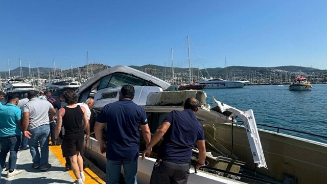 Bodrum'da teknede patlama: 3 yaralı (2)