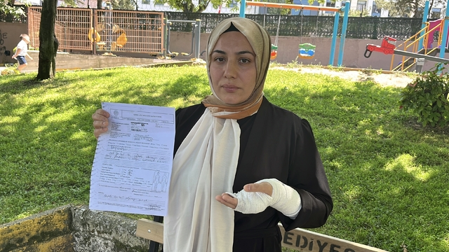 Anne ve oğlunun, tepki gösterdiği araçtaki 3 kişi tarafından darbedildiği iddiası