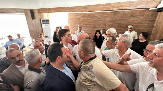 Edirne Belediye Meclisi'nde gerginlik