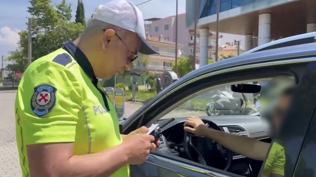 Yalova'da hız sınırını aşan 849 sürücüye 2,6 milyon TL ceza kesildi