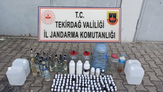 Tekirdağ'da otomobilde 525 litre etil alkol ele geçirildi