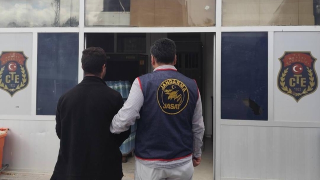 Kırşehir'de 20 ayrı suçtan kaydı bulunan hükümlü yakalandı