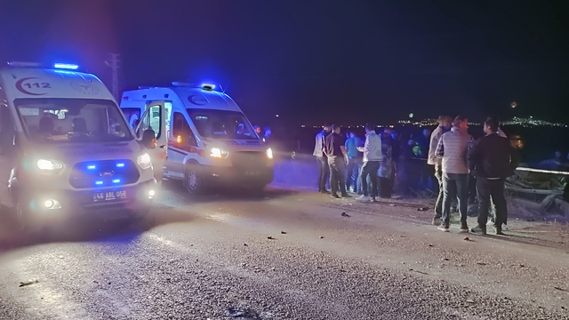 Kahramanmaraş'ta 2 otomobilin çarpıştığı kazada baba ve kızı hayatını kaybetti