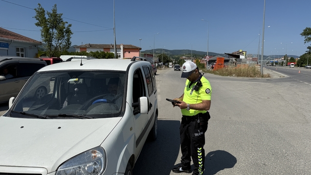 Alaçam'da bayram tatili nedeniyle trafik denetimleri artırıldı