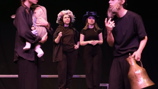 Bursa Devlet Tiyatrosunun yarım asırlık kursu yeni mezunlarını verdi