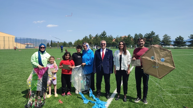 Dodurga'da uçurtma yarışması yapıldı