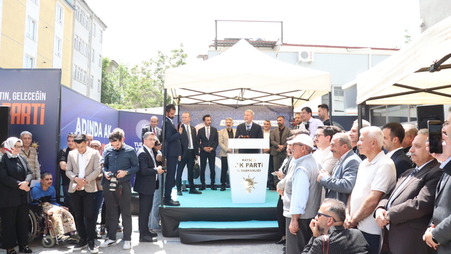 TBMM Milli Savunma Komisyonu Başkanı Akar, Kayseri'de bayramlaşma programına katıldı: