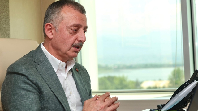 Kocaeli Büyükşehir Belediye Başkanı Büyükakın, Gazze Belediye Başkanı ile görüntülü görüştü