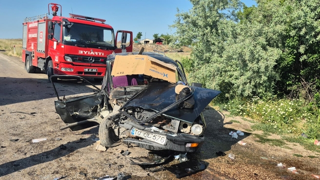 Amasya'da iki otomobilin çarpıştığı kazada 8 kişi yaralandı