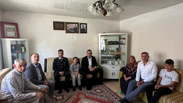 Ladik Kaymakam Vekili Özbalta'dan gazi, şehit aileleri ile huzurevine bayram ziyareti