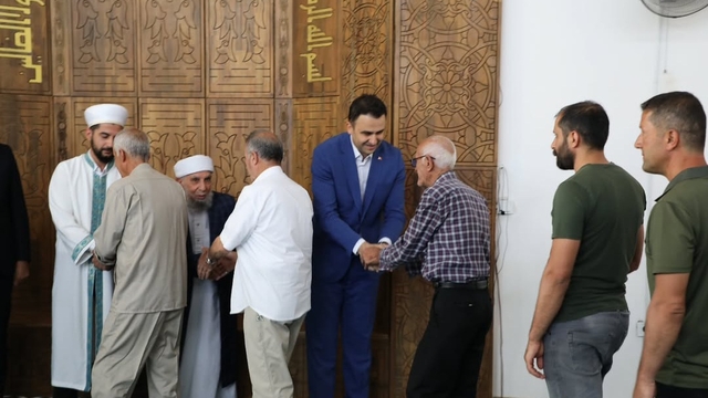 Hasankeyf Kaymakamı İmrak vatandaşlarla bayramlaştı