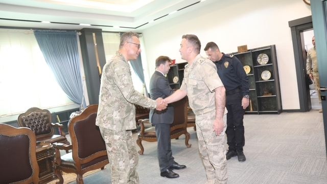 Başkale'de bayramlaşma programı düzenlendi