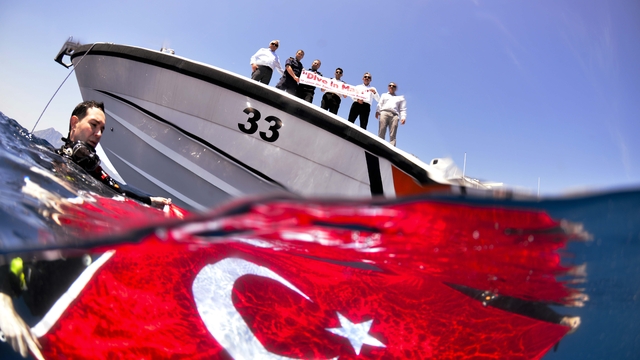 Kemer'in su altı güzellikleri dalış etkinlikleriyle gözler önüne serildi
