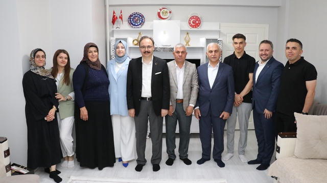 Siirt Valisi Kızılkaya, şehit ailesini ziyaret etti