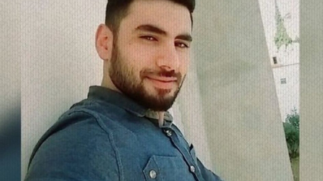 Otomobille çarpışan motosikletin sürücüsü öldü; kaza kamerada