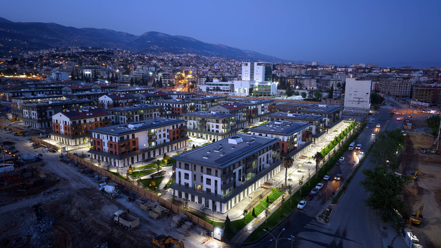 Kahramanmaraş'ta inşa edilen Azerbaycan Mahallesi'nde yaşam başlıyor