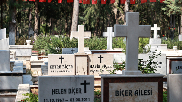 Mersin'de Müslüman ve Hristiyan din adamları birlikte dua etti